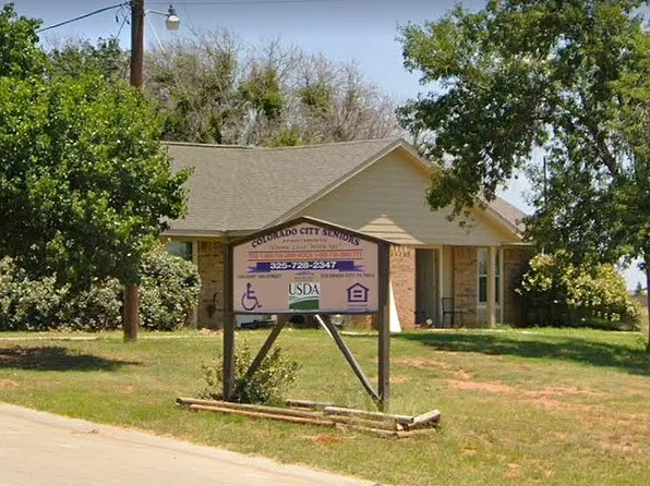 1324 E 10th St #1324, Colorado City, TX 79512