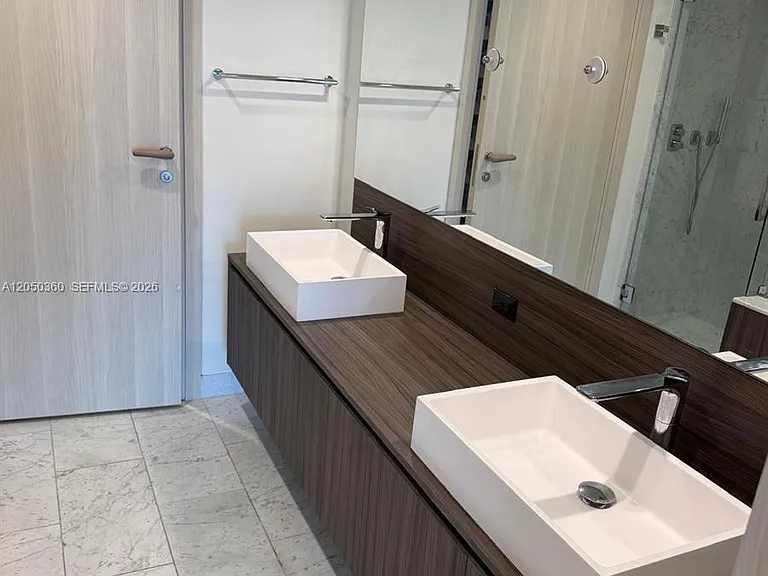 1000 Brickell Plz #3308 — Photo 28
