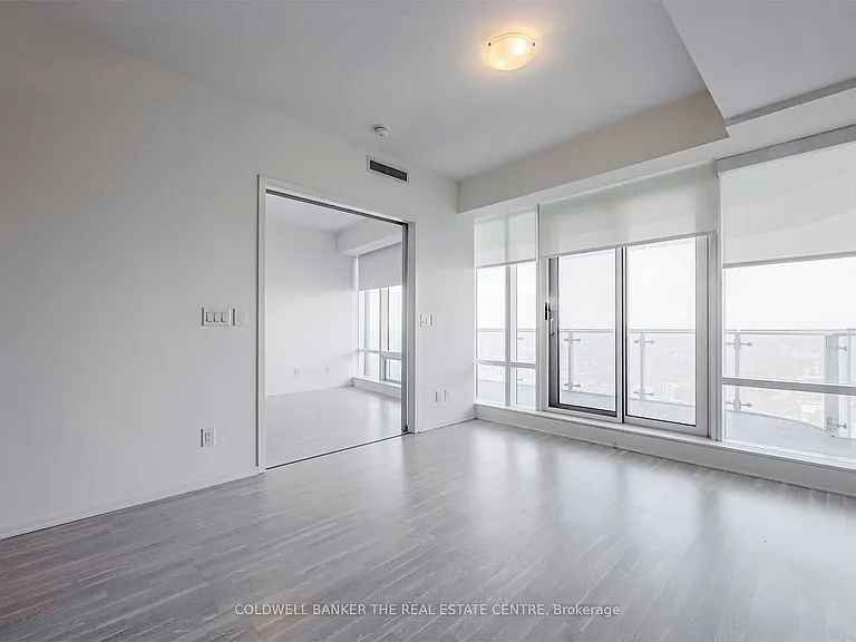 1 Bloor St E #7 — Photo 19