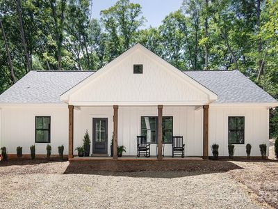 676 Chapel Hill Dr, Troy, NC, 27371