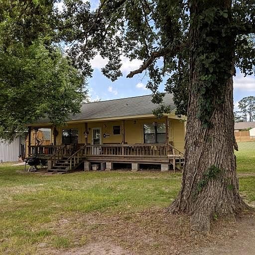 1st image of 12 Pine Lake Ln