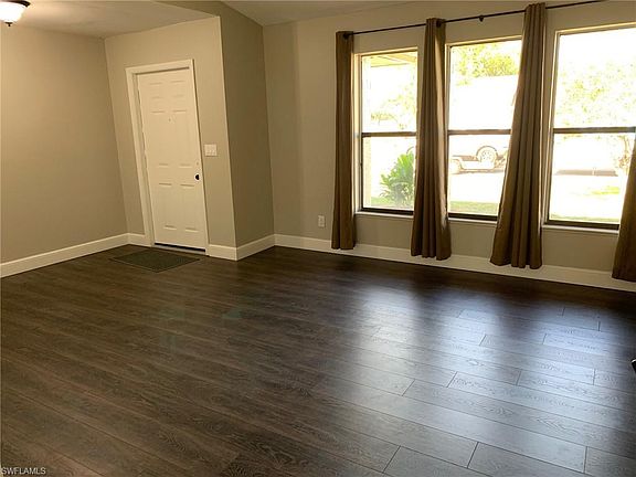 3rd image of 119 NE 23rd Pl