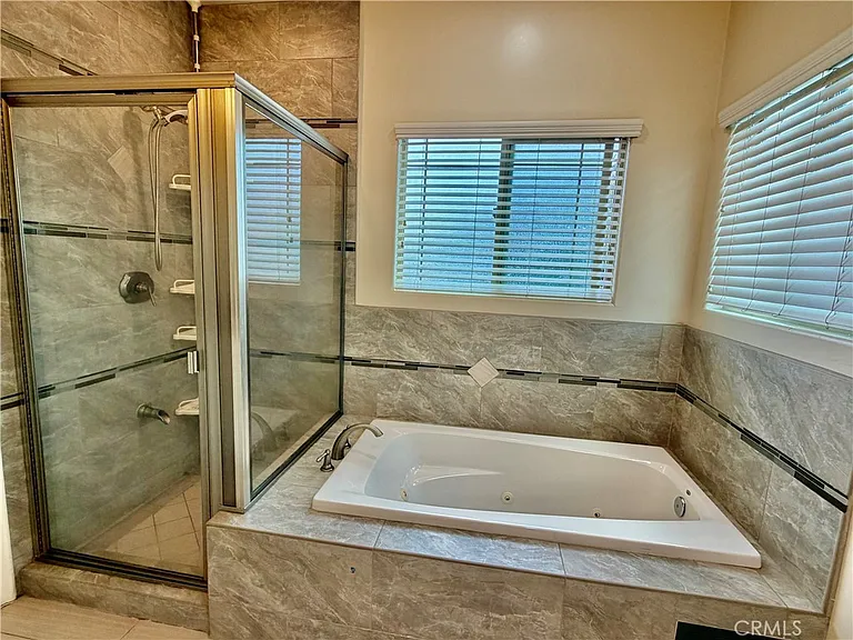4431 Ellis Ln — Photo 16