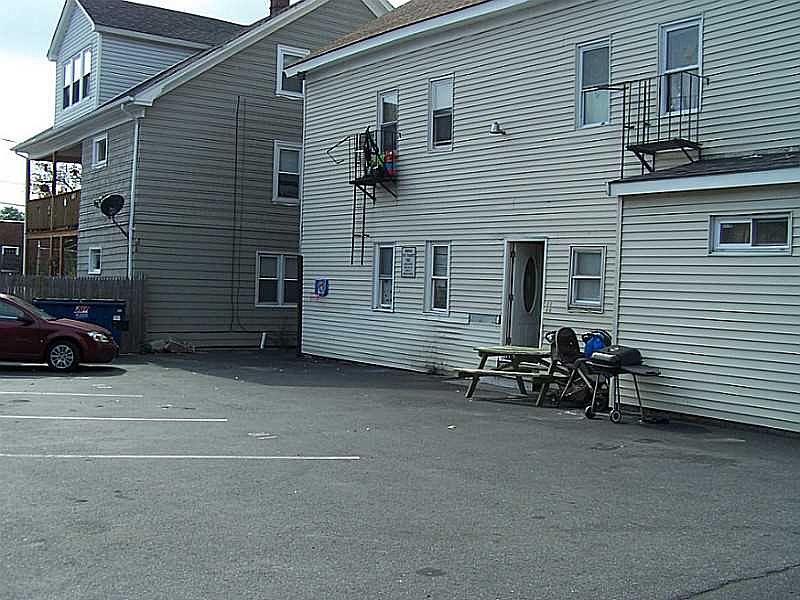 2nd image of 26 Fairmount St