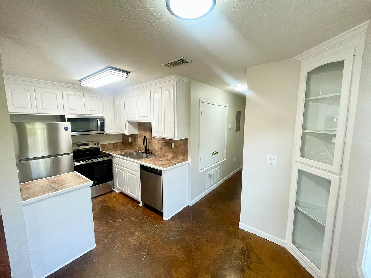 GS-Oak Village I — Photo 3