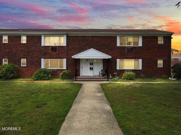 12 A Laurel Place, Eatontown, NJ 07724