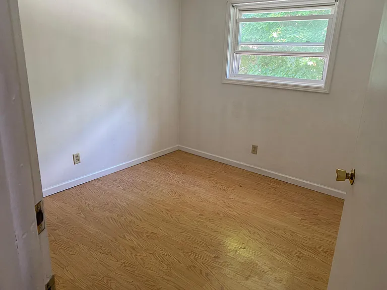 1011 N Mantua St — Photo 6