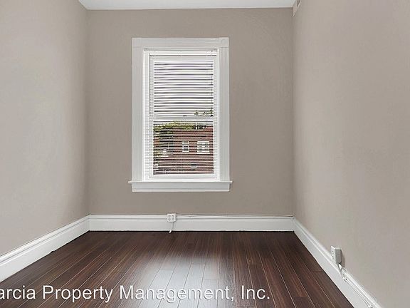 3rd image of 4900 Devonshire Ave #A