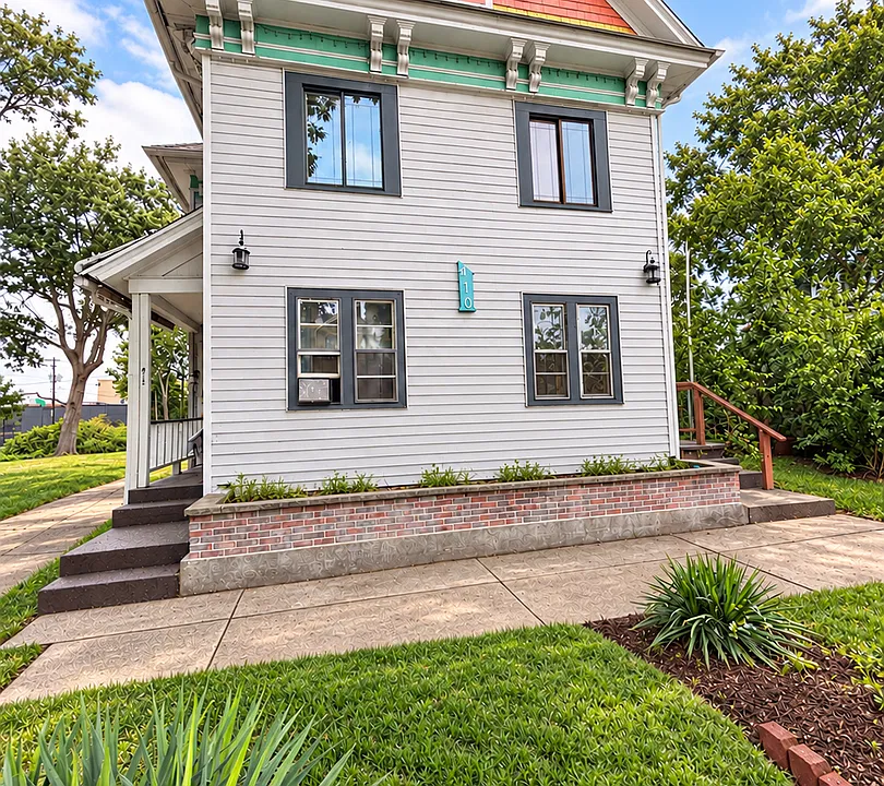 412 N William St