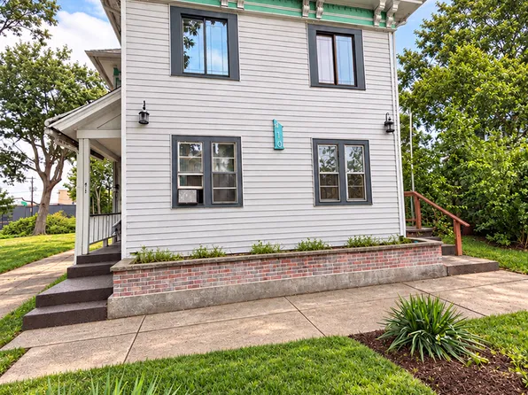412 North William Street, 412 N William St #2cd40dc6b, South Bend, IN 46601