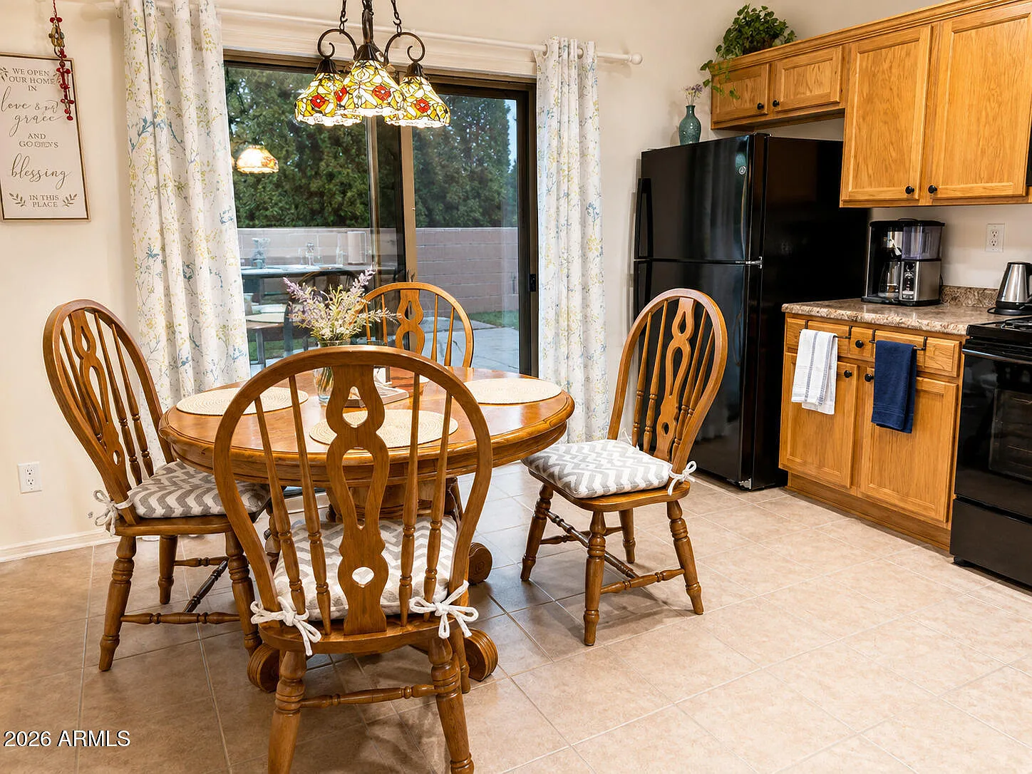 3 bed, 2.0 bath, 1135 sqft, $3,700 — Photo 4