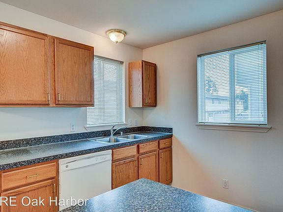 5th image of 1414 NW Elwha St #2