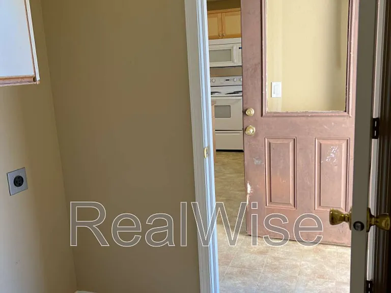 20611 Daisy Ln — Photo 20