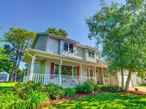 827 Ridge View Ln, Oregon, WI 53575