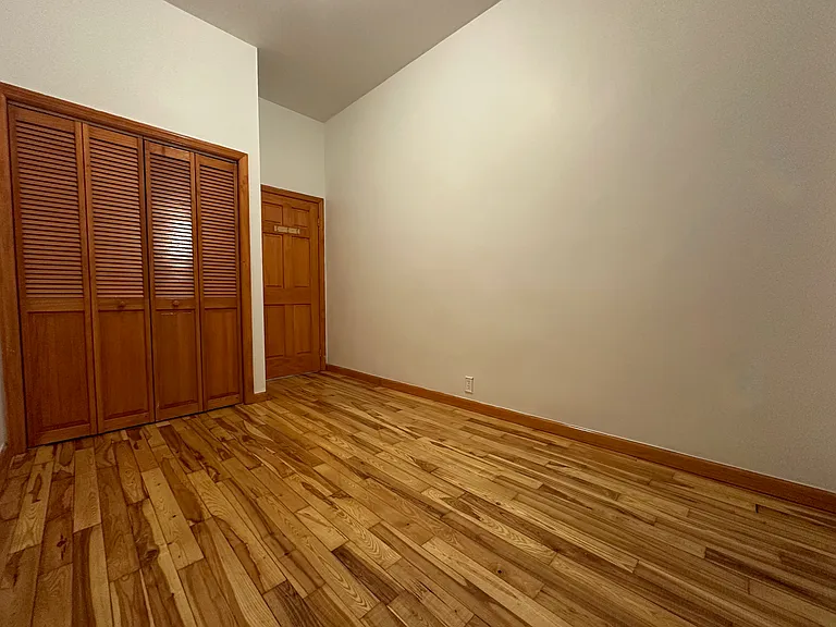420 Saint Nicholas Ave #1D — Photo 5