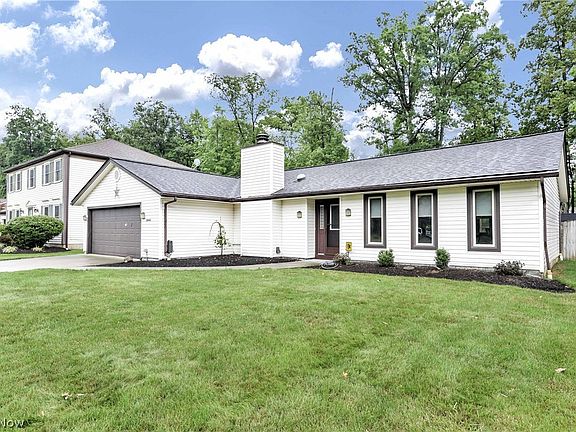 3rd image of 20553 Sandalwood Ln