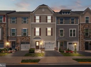 41682 McMonagle Sq, Aldie, VA 20105