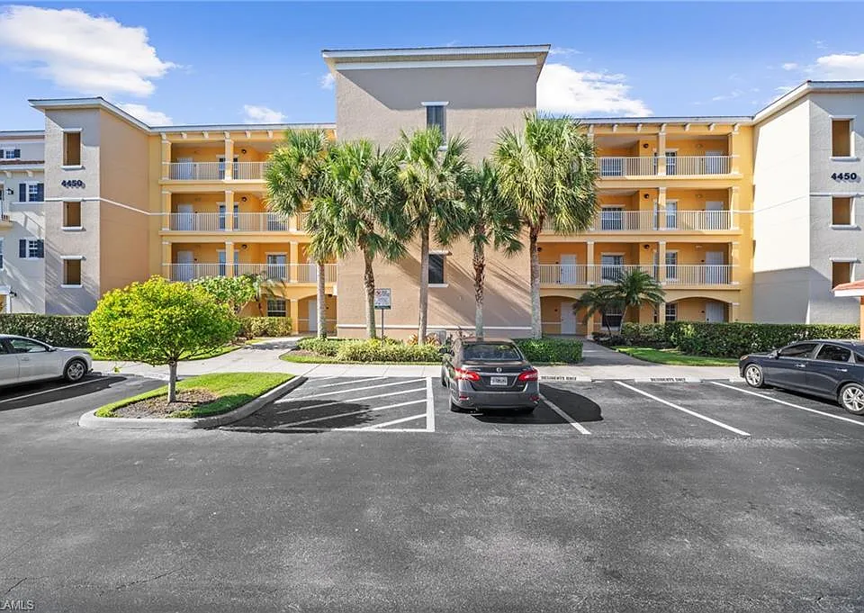 4450 Botanical Place Cir #6