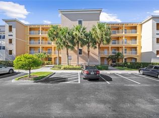 4450 Botanical Place Cir #6, Naples, FL 34112