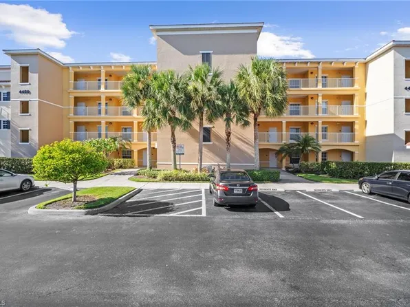 4450 Botanical Place Cir #6, Naples, FL 34112