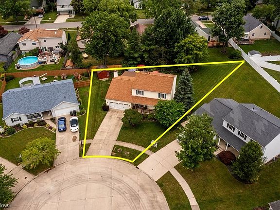 3rd image of 144 Findlay Ct