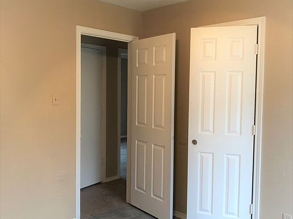 4th image of 3603 Pinebrook Dr