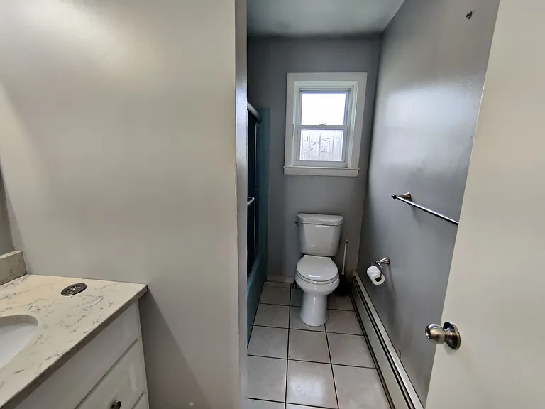 135-137 Hillcrest Rd — Photo 10