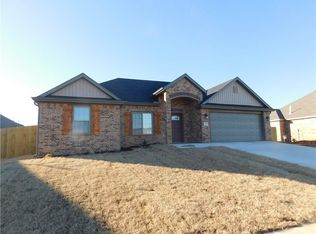 741 Sundowner Ranch Ave, Prairie Grove, AR 72753