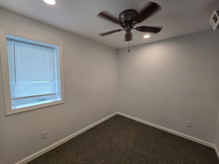 904 W Welsh St #A — Photo 10