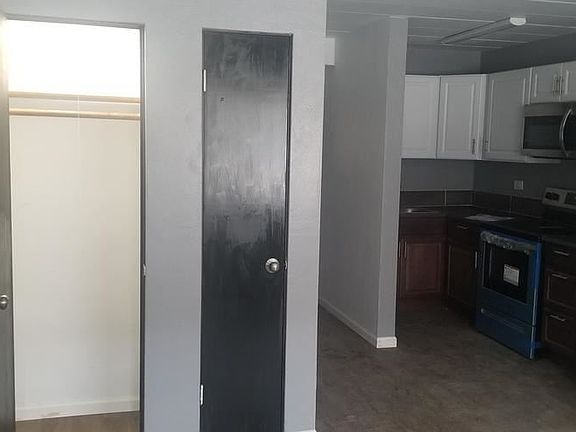 3rd image of 1942 N 17th Ave APT 4