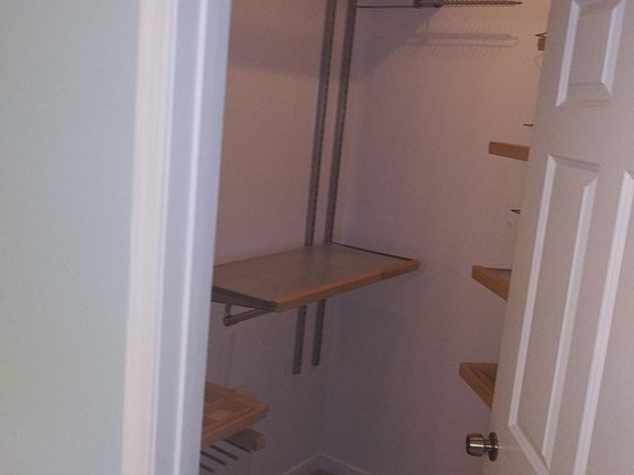 5th image of 2465 Army Navy Dr APT 106