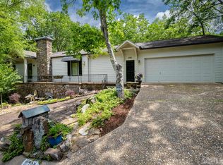 3721 Foxcroft Rd, Little Rock, AR 72227