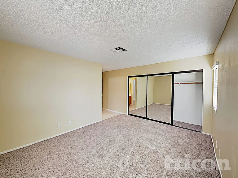 625 Freeburg Pl — Photo 22
