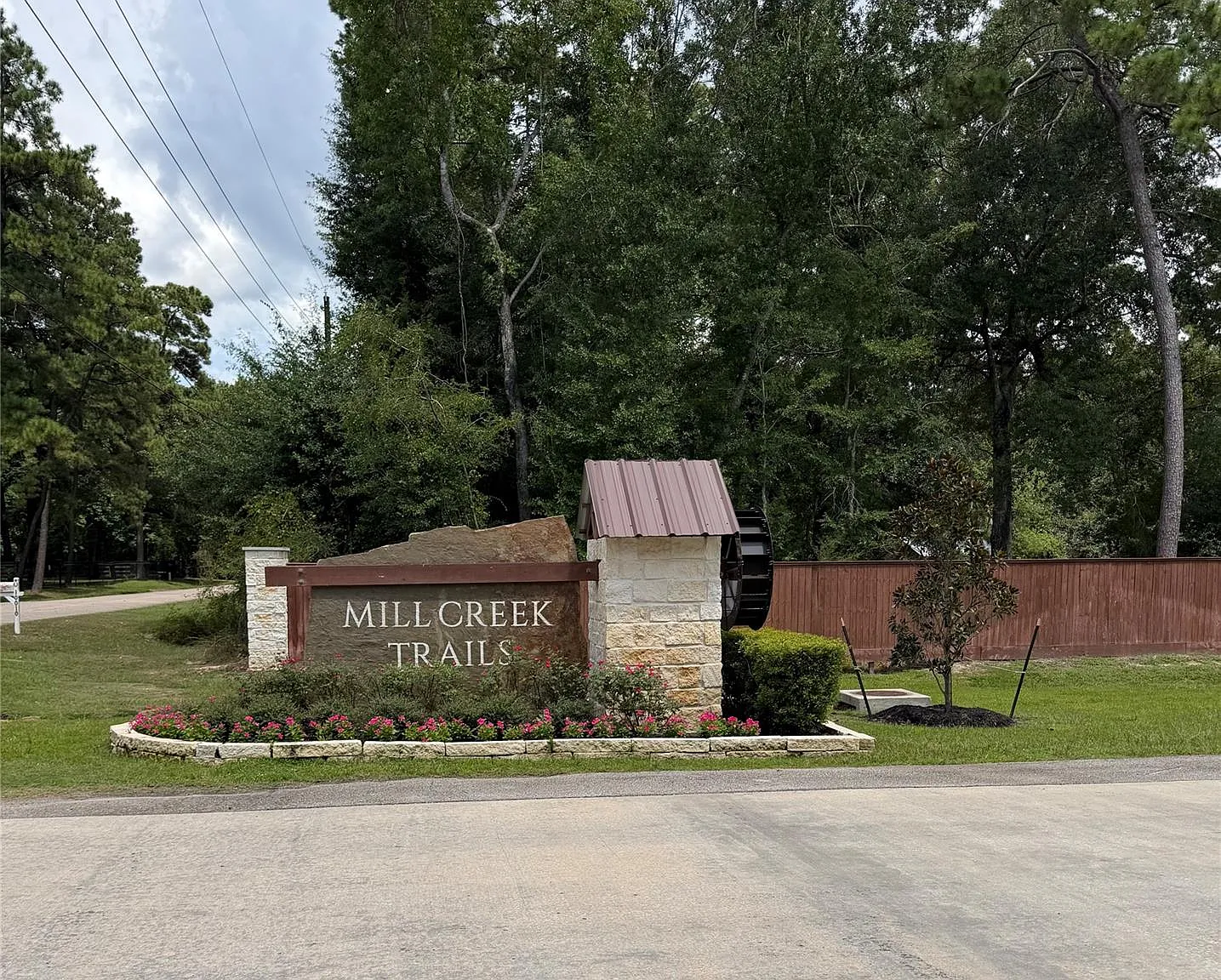 3 bed, 2.0 bath, $1,950 — Photo 2