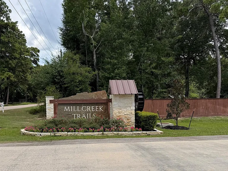 10228 Badger Run Ln — Photo 2