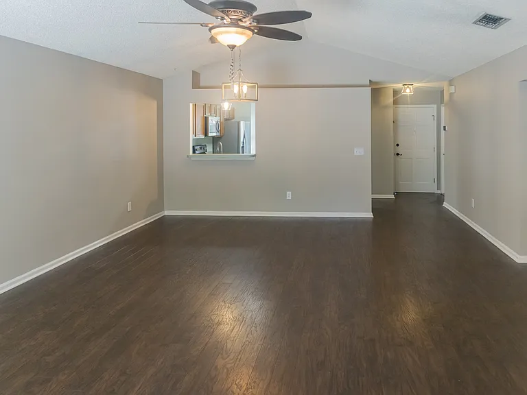 1714 Ashmore Green Dr — Photo 8