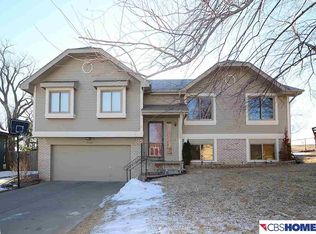 2207 Corn Dr, Papillion, NE 68046