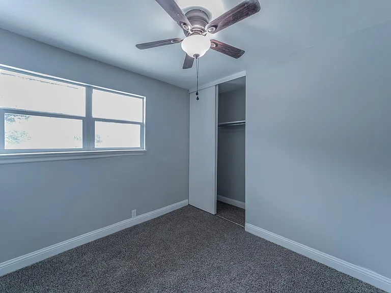 2717 Stonehaven Ct — Photo 13