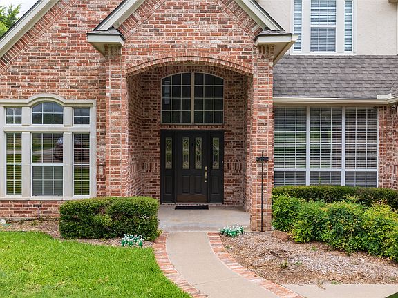 4th image of 1917 Woodland Hills Ln