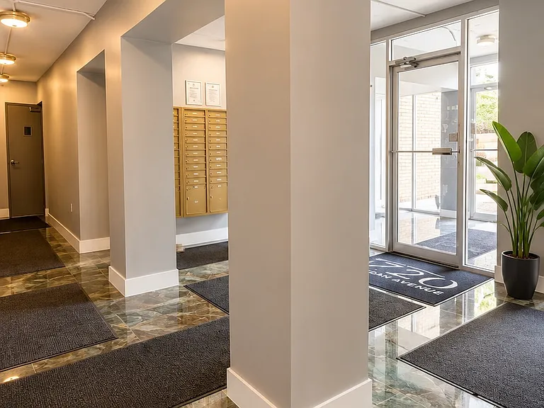 5320 N Damen Ave #201 — Photo 2