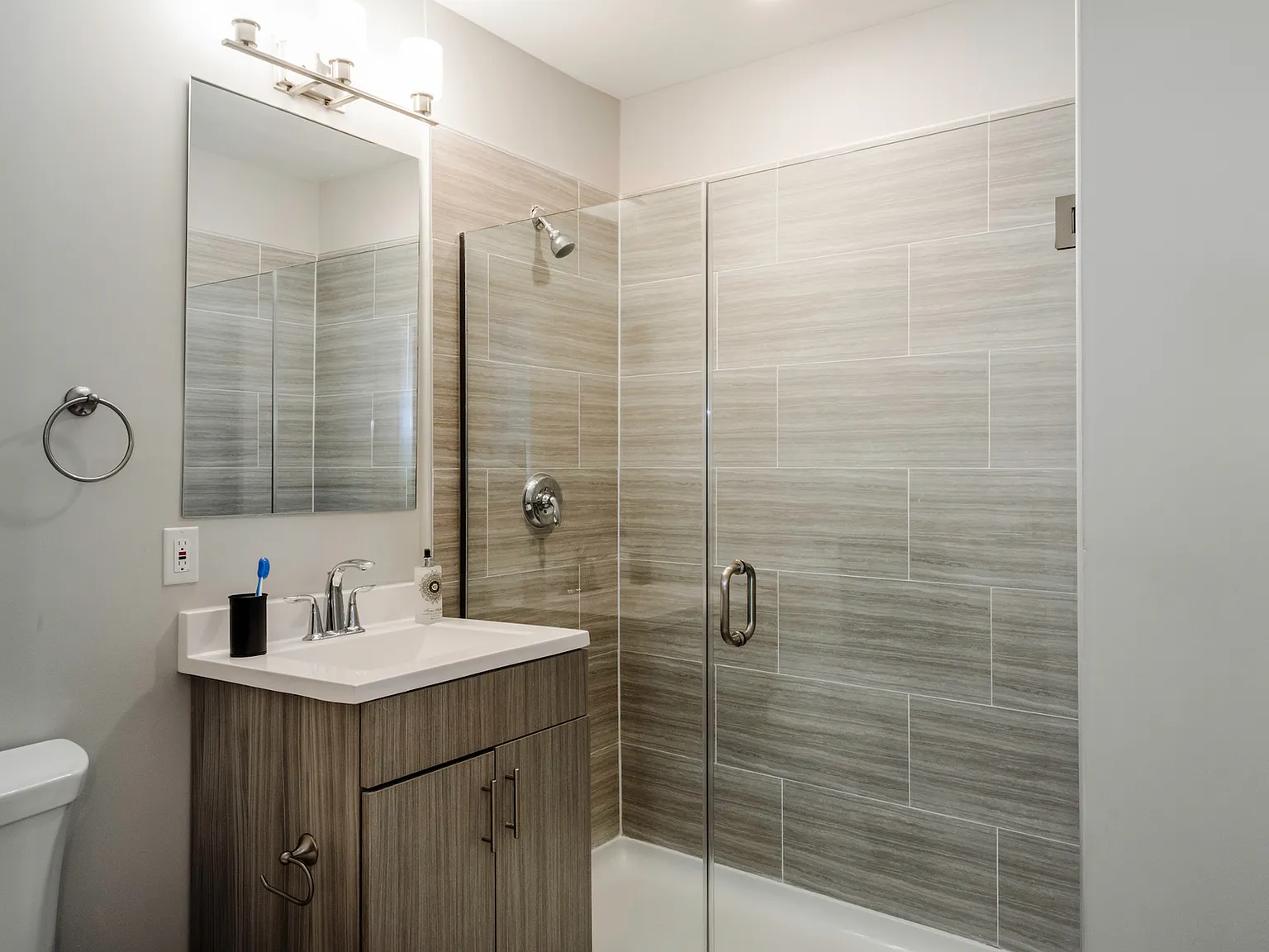 Meridia Lifestyles II — Photo 4