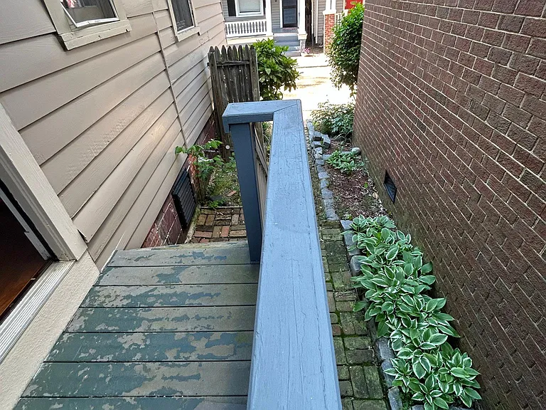 401 Dinwiddie St — Photo 27