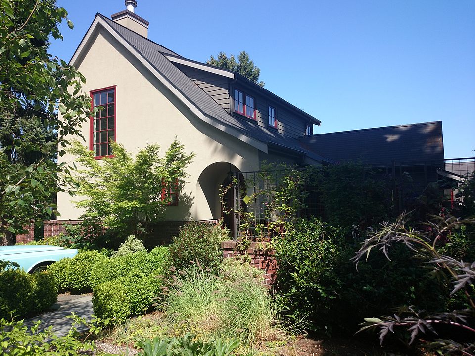 2nd image of 1404 38th Ave