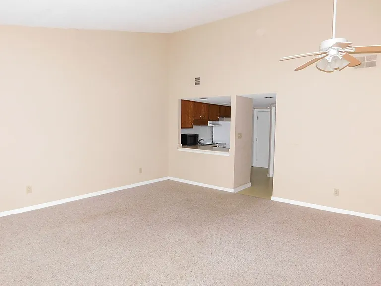 6222 Harbourside Dr — Photo 16