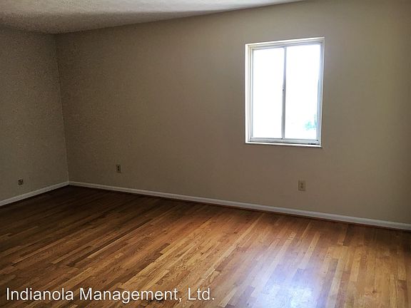 2nd image of 450 E Norwich Ave
