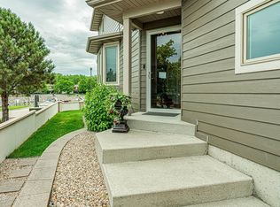 1303 Bayview Ct, Bismarck, ND 58504