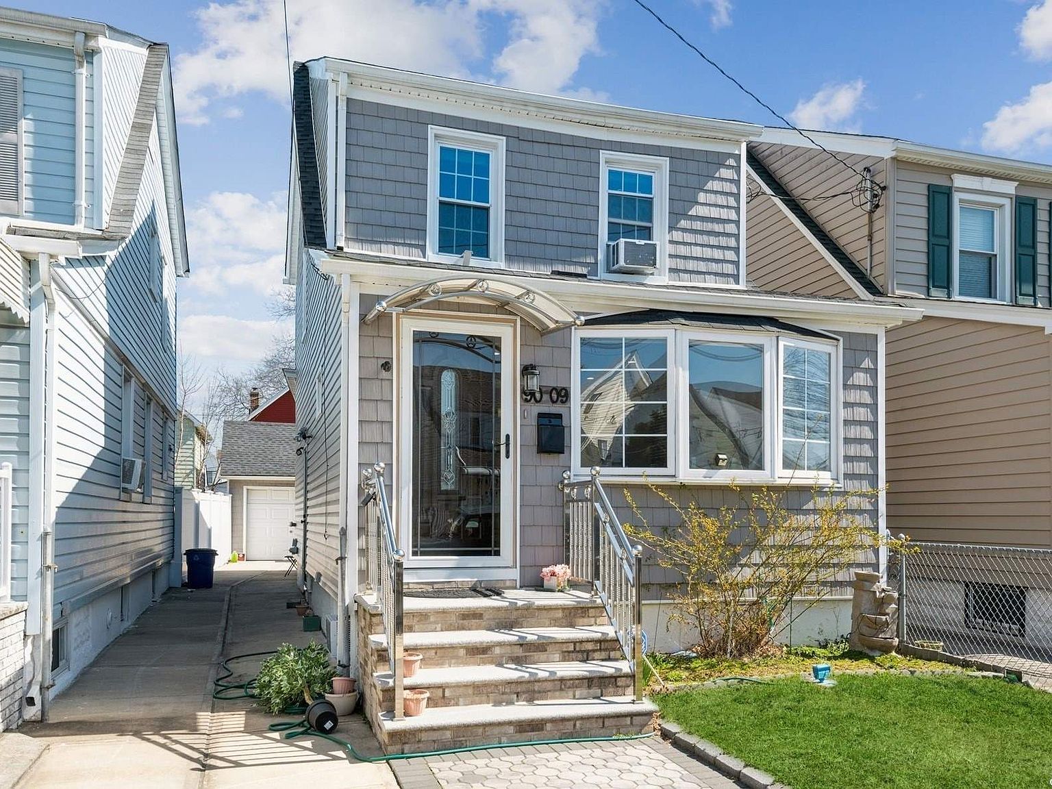 9009 208th St, Queens Village, NY 11428 Zillow