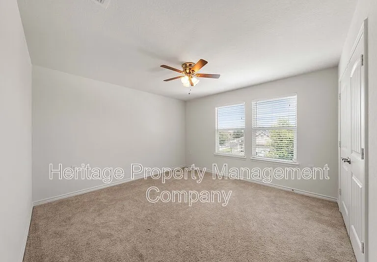 7347 Bluebonnet Bay — Photo 30