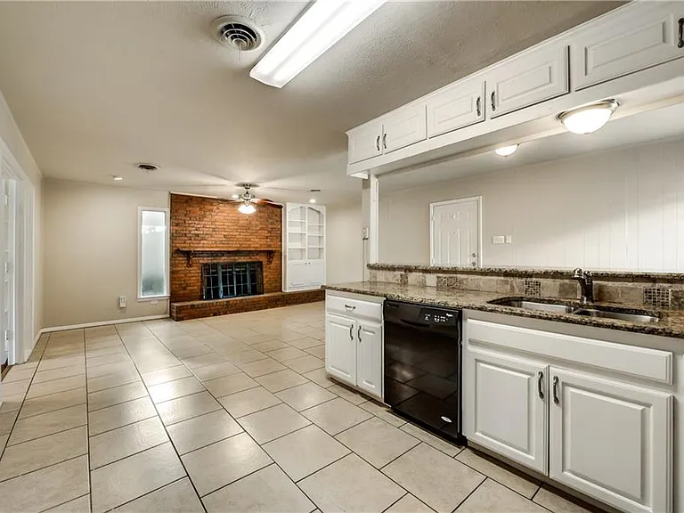 1601 Larkspur Dr — Photo 6