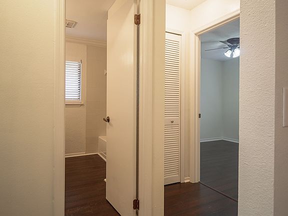 5th image of 1321 Myrtle Dr